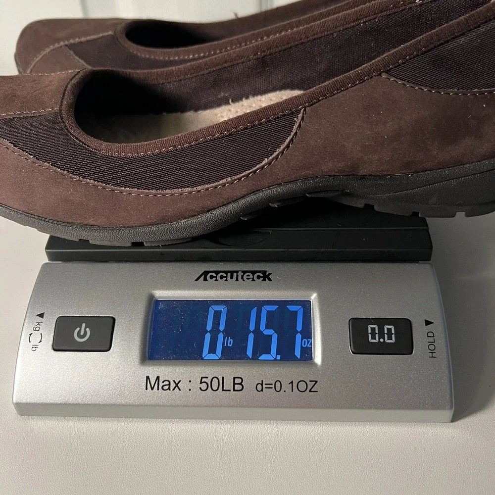 liz claiborne randy Suade flats size 7.5‎ Brown